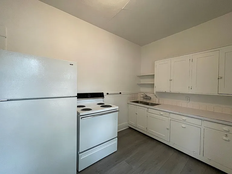 518 G Street Apartments! — Photo 5