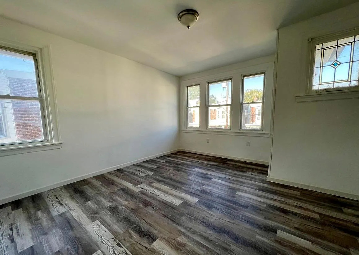 2 bed, $1,285 — Photo 1