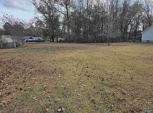 Lakemont Dr S, Gadsden, AL 35907