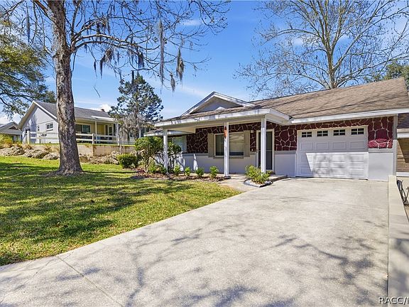 2nd image of 8637 SW 97th Lane Rd Unit A