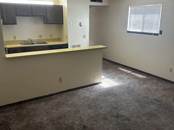 100 Plains St, Dodge City, KS 67801