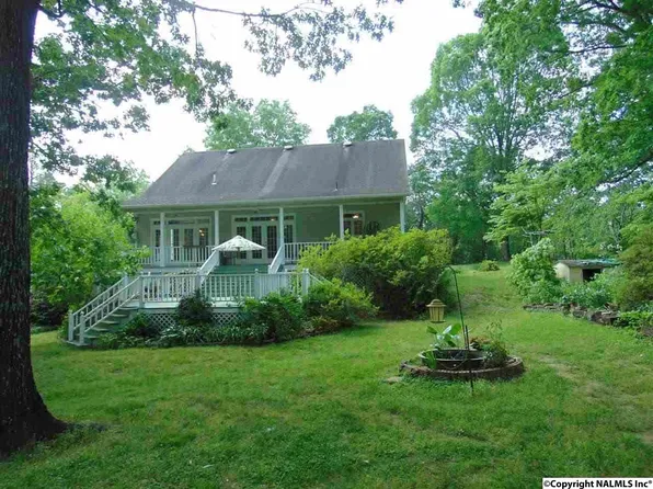 838 Taylor Cir, Somerville, AL 35670