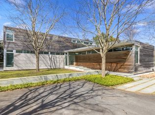 67 Clearview Dr, Sag Harbor, NY 11963