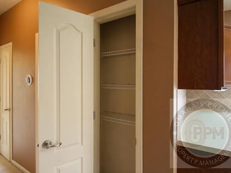809 Lake Tahoe Dr — Photo 9