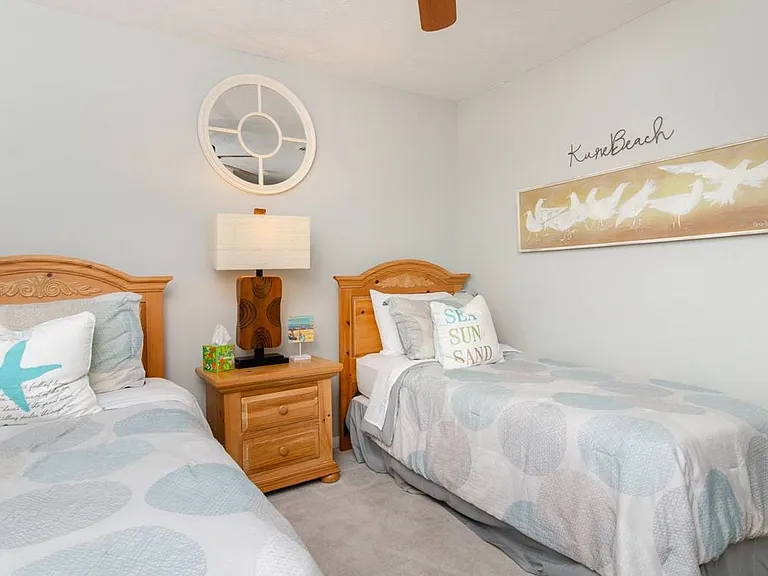 403 Dolphin Ct — Photo 29