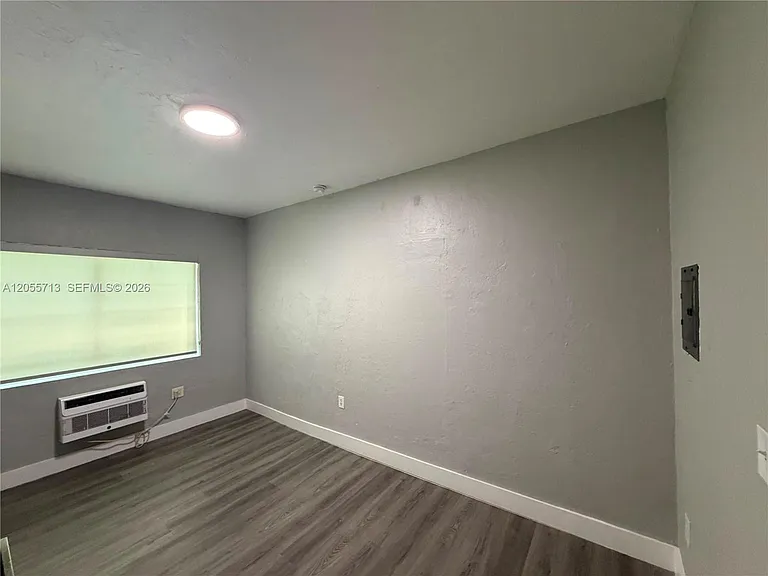 1025 Meridian Ave #105 — Photo 2