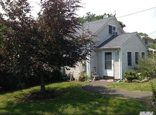 48 College Rd, Selden, NY 11784