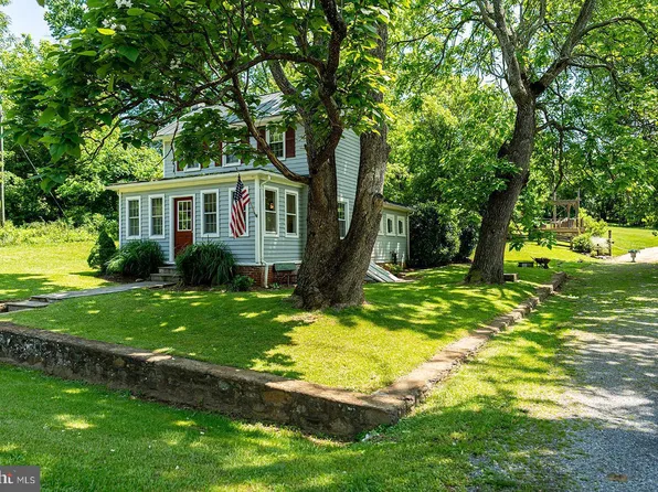 14248 Milltown Rd, Lovettsville, VA 20180