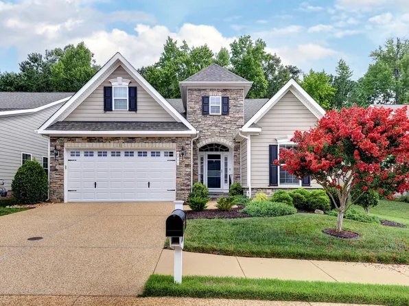 4211 Berry Sq, Williamsburg, VA 23188
