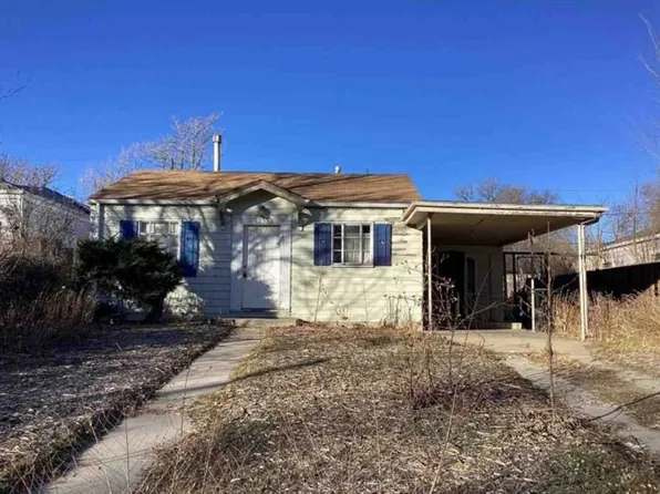 1255 Roslyn St, Denver, CO 80220