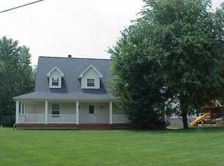8898 Josey Ln, Brighton, MI