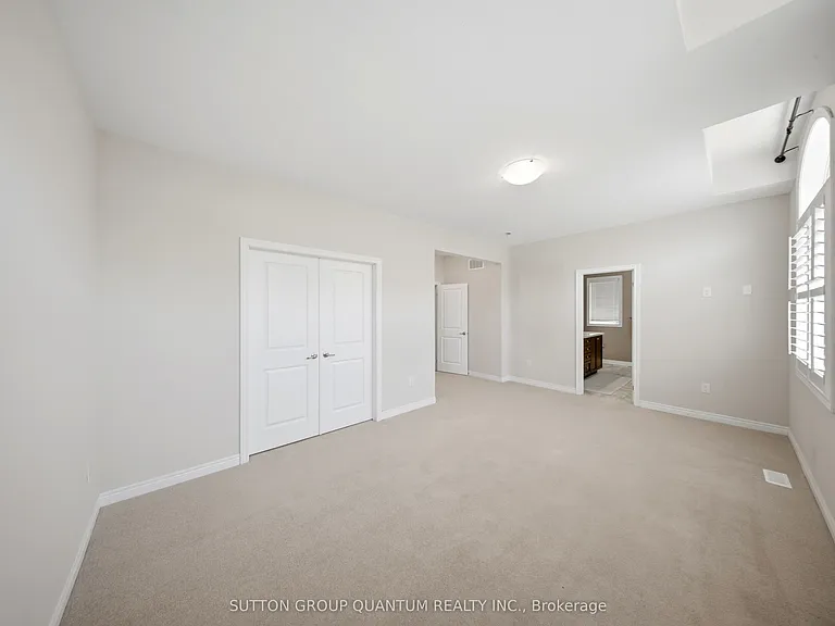 3196 Ernest Appelbe Blvd — Photo 33