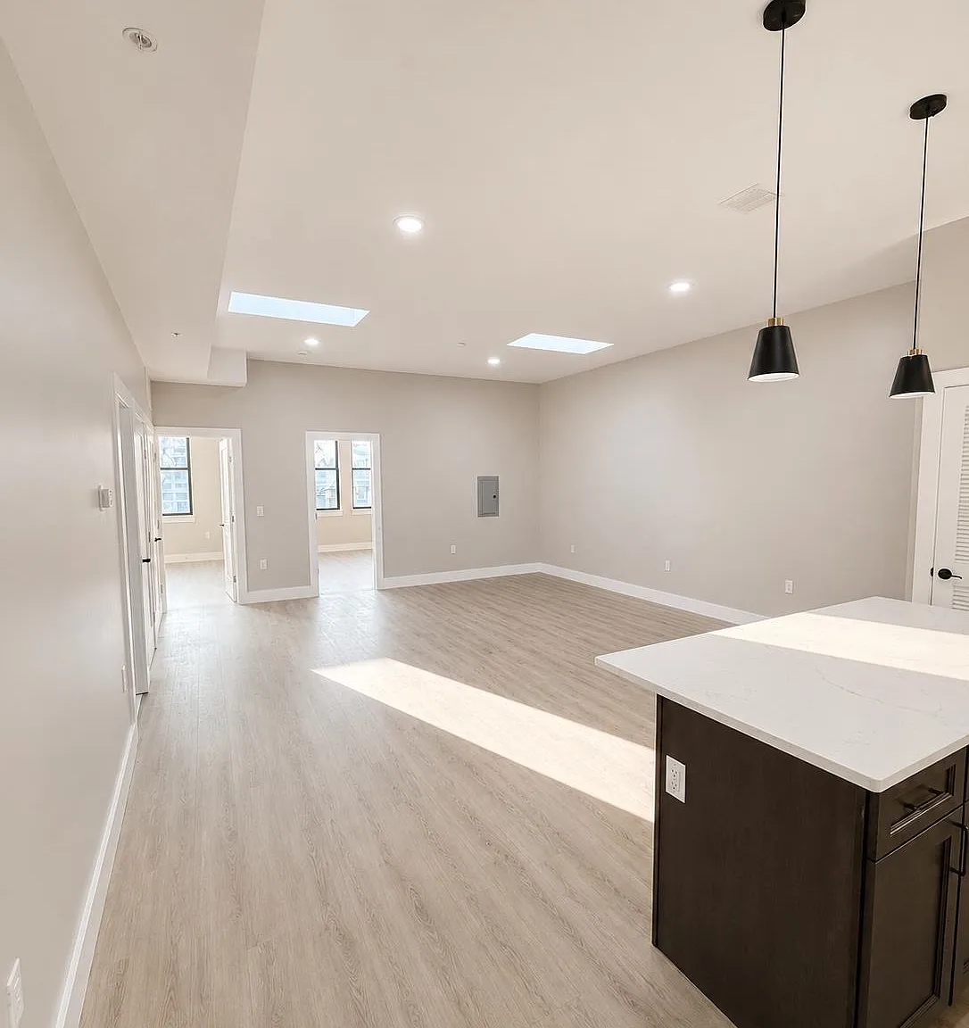 2 bed, 2.0 bath, 1100 sqft, $3,350 — Photo 1