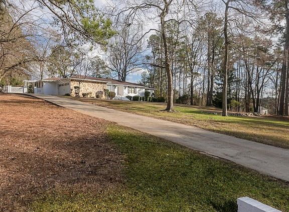 4th image of 354 Canterbury Dr