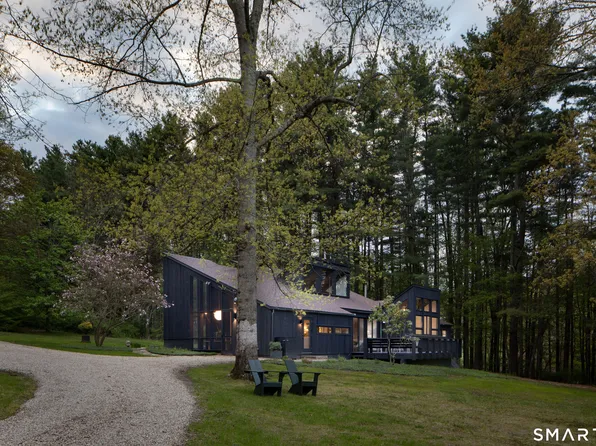 40 Canterbury Lane, Salisbury, CT 06039
