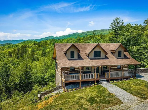 335 Hawken Dr, Walland, TN 37886