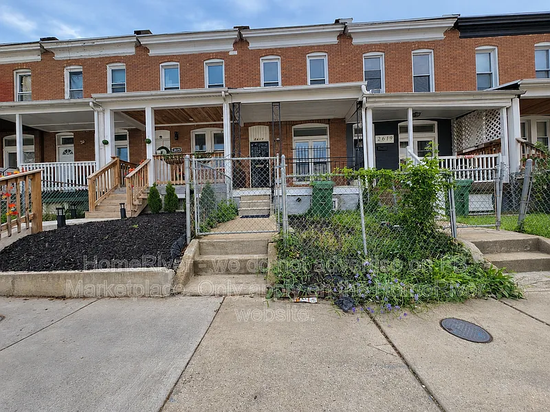 2 bed, 1.5 bath, 1219 sqft, $1,875 — Photo 1
