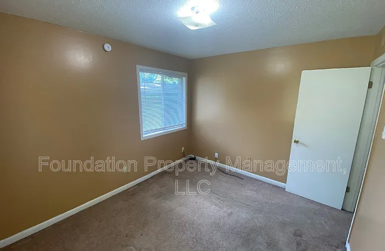 3425 Ladue St — Photo 20