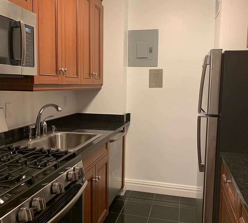 1st image of 330 W 45th St APT 7C