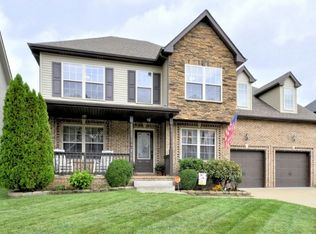 715 Cavalier Dr, Clarksville, TN 37040