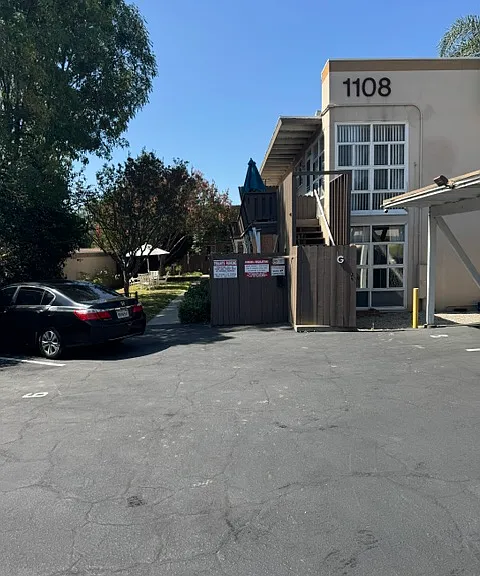 1108 E Villa St #K — Photo 1