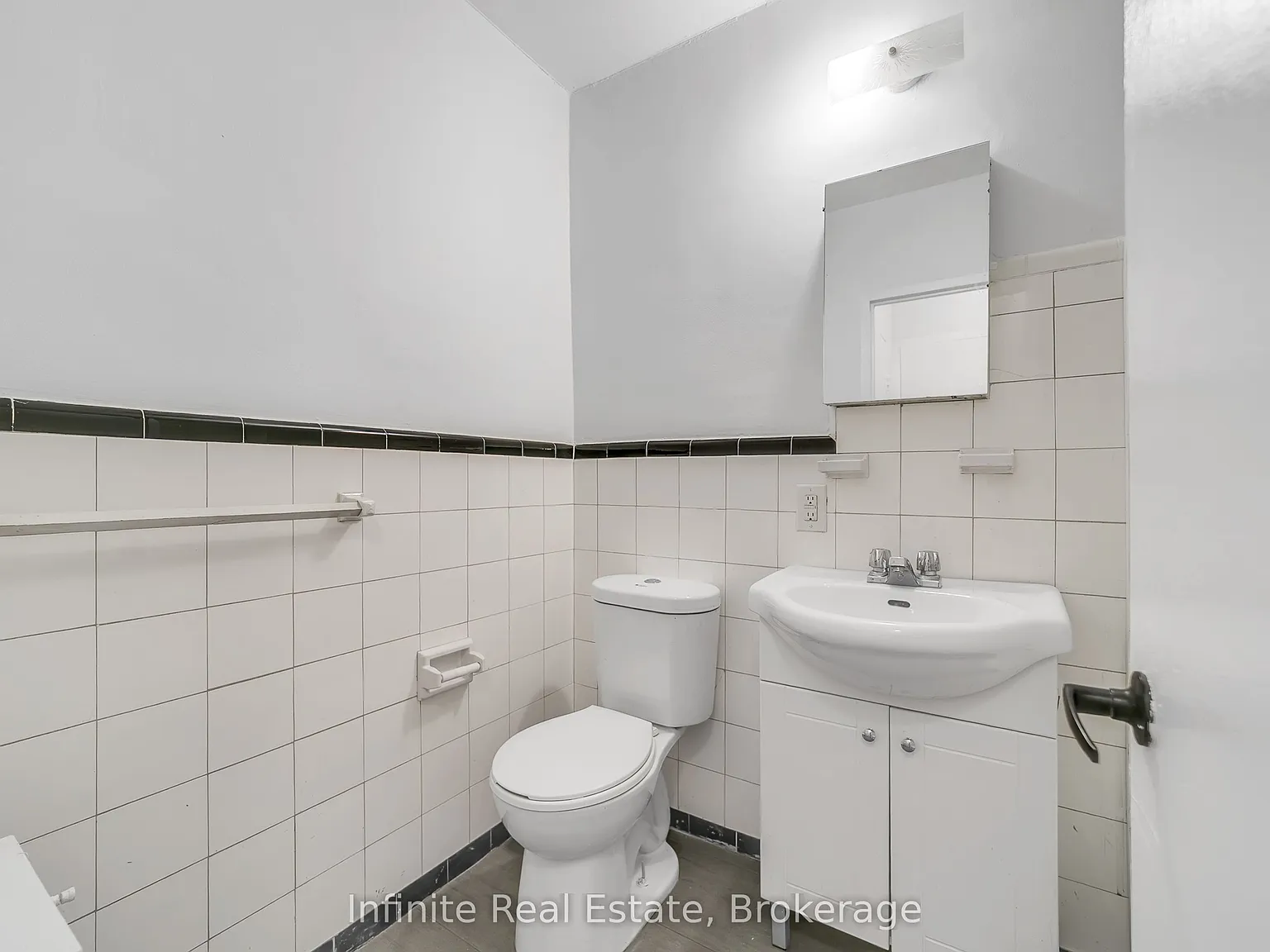 Studio, $1,500 — Photo 4