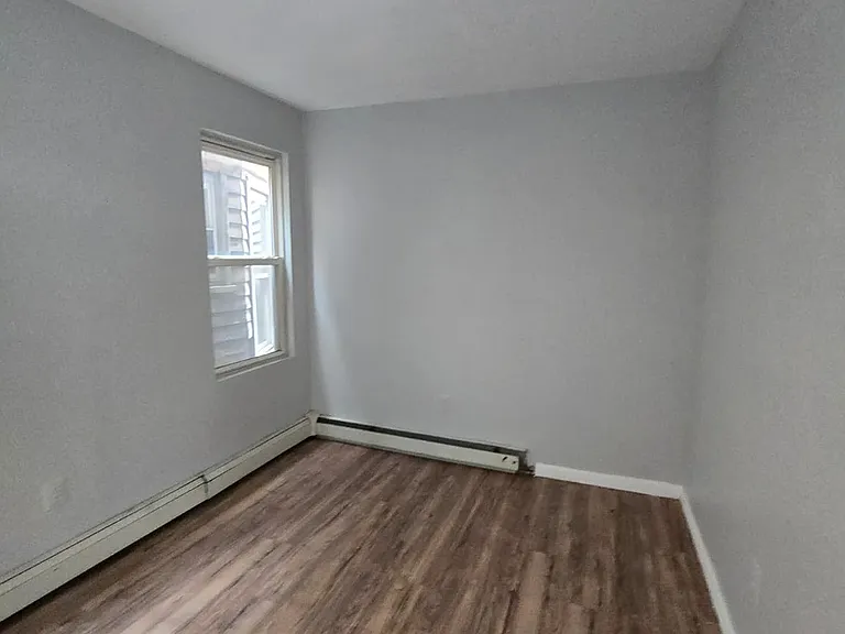 133 Elizabeth Ave #3 — Photo 10