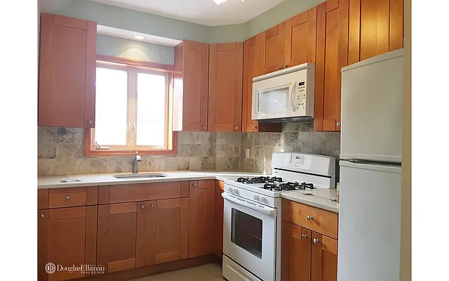 Rented by Douglas Elliman | media 5