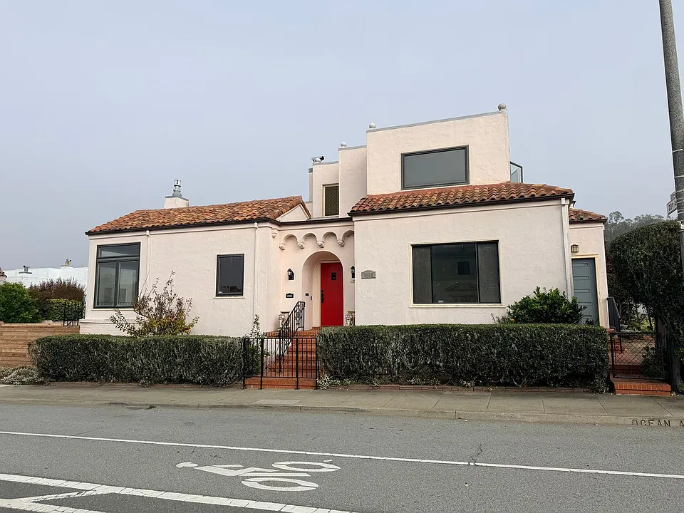 2800 Ocean Ave