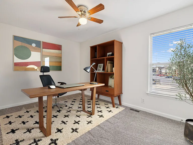 Two Bedroom B - 2 Bed / 1.5 Bath - 1,050 Sq.Ft.