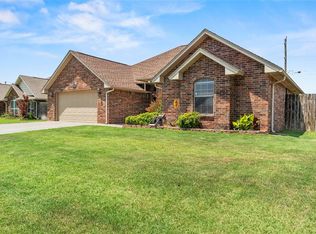 1521 Chisholm Trl, Weatherford, OK 73096