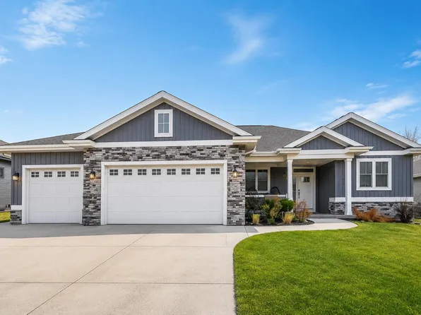 816 Damascus Trl, Cottage Grove, WI 53527