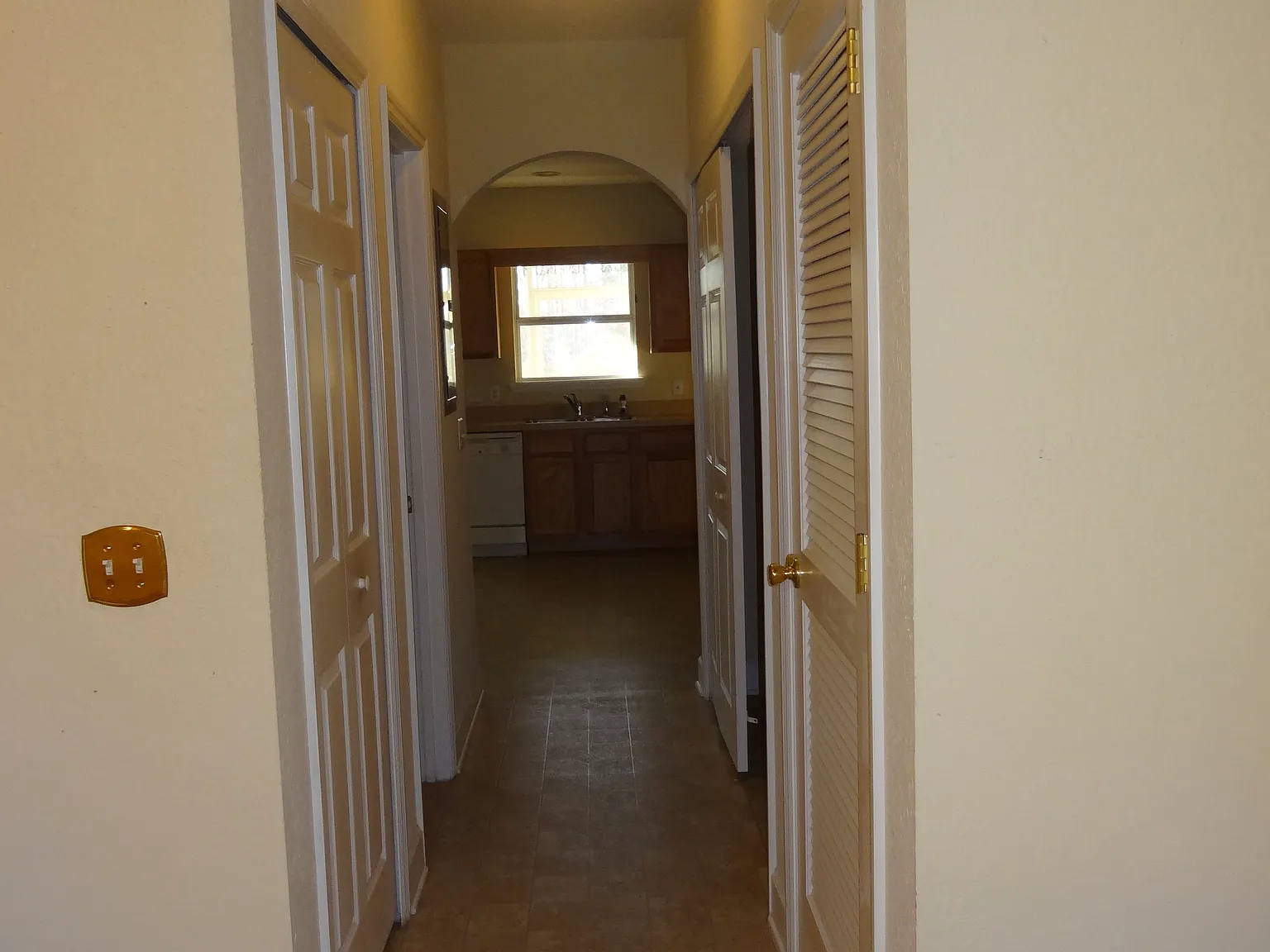 2 bed, 2.5 bath, 1264 sqft, $1,600 — Photo 4