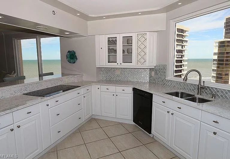 4251 Gulf Shore Blvd N #17A — Photo 6
