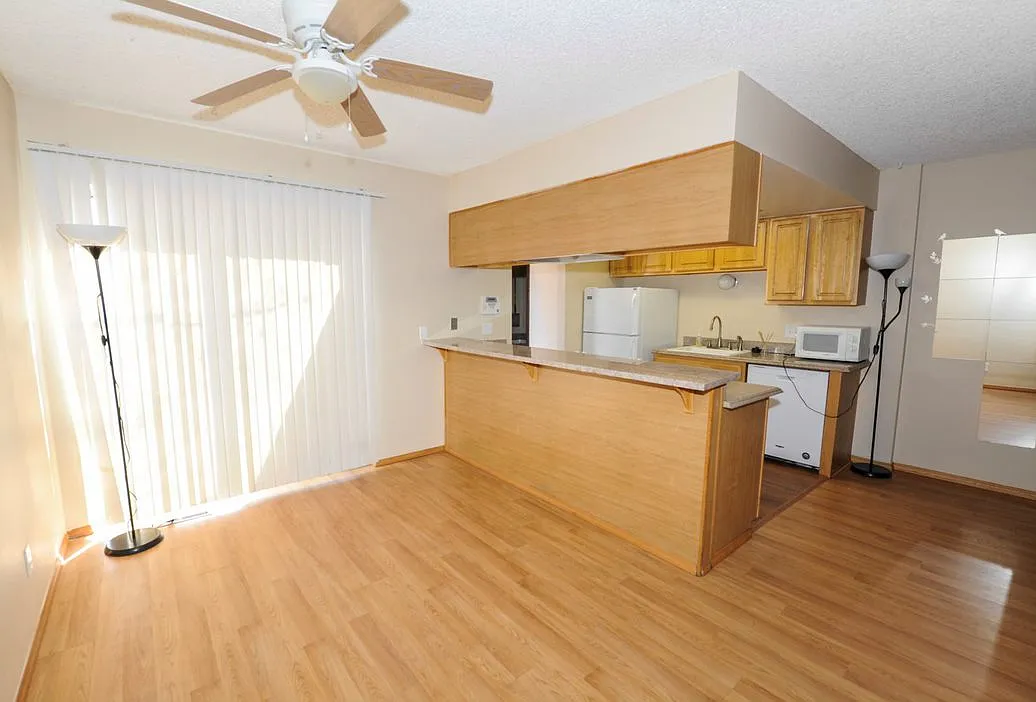 4 bed, 1500 sqft, $2,300 — Photo 4