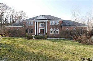 1st image of 19 Lucille Ln