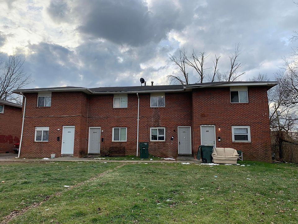1st image of 2985 E 11th Ave