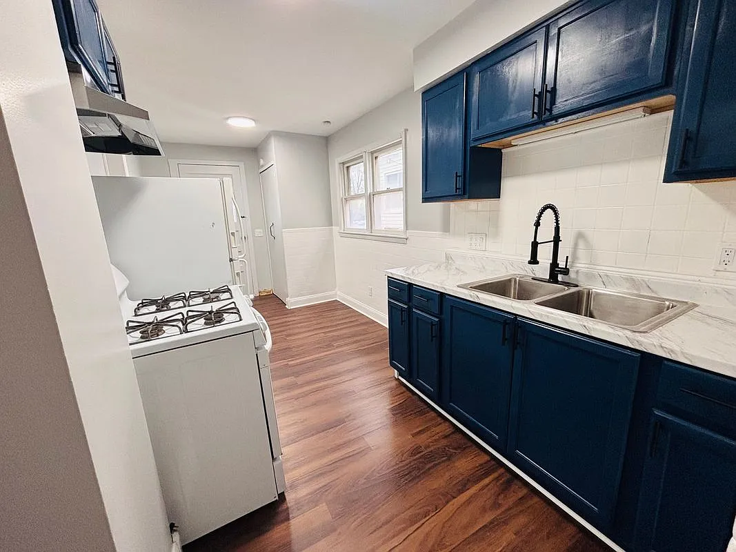 Building Photo - 8 Wagner Ave #1