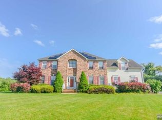 7 Mindys Way, Lafayette, NJ 07848