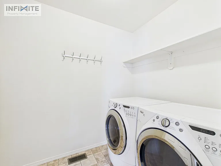 1112 Longbow Ln #3B — Photo 18