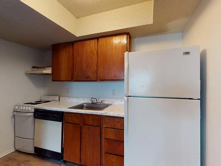 Addison Apartments at the Park — Photo 38
