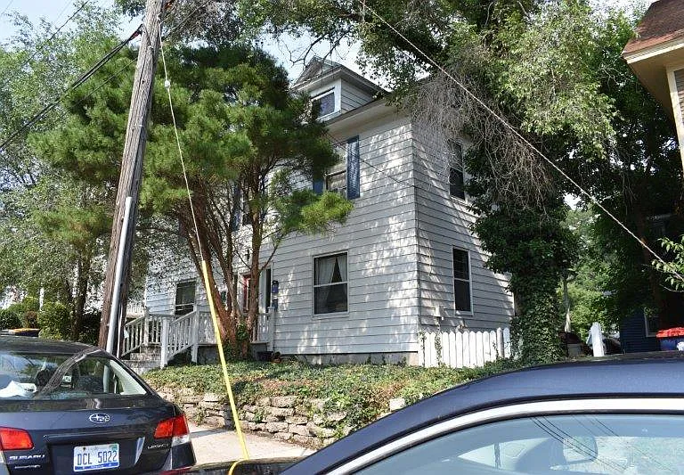 8 Union Ave NE #2 — Photo 1