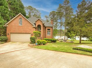 116 Wimbledon Ct, Greenwood, SC 29646