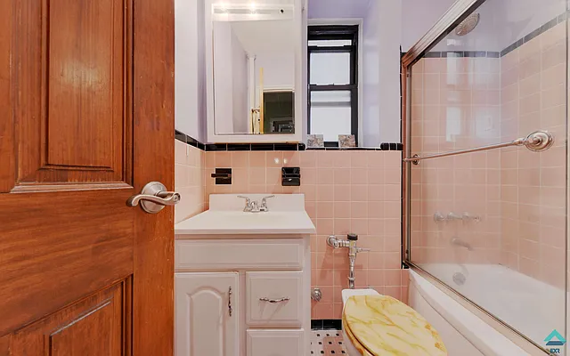 Sold by EXR | media 10