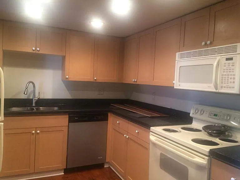 10424 NE 32nd Pl #C303 — Photo 16