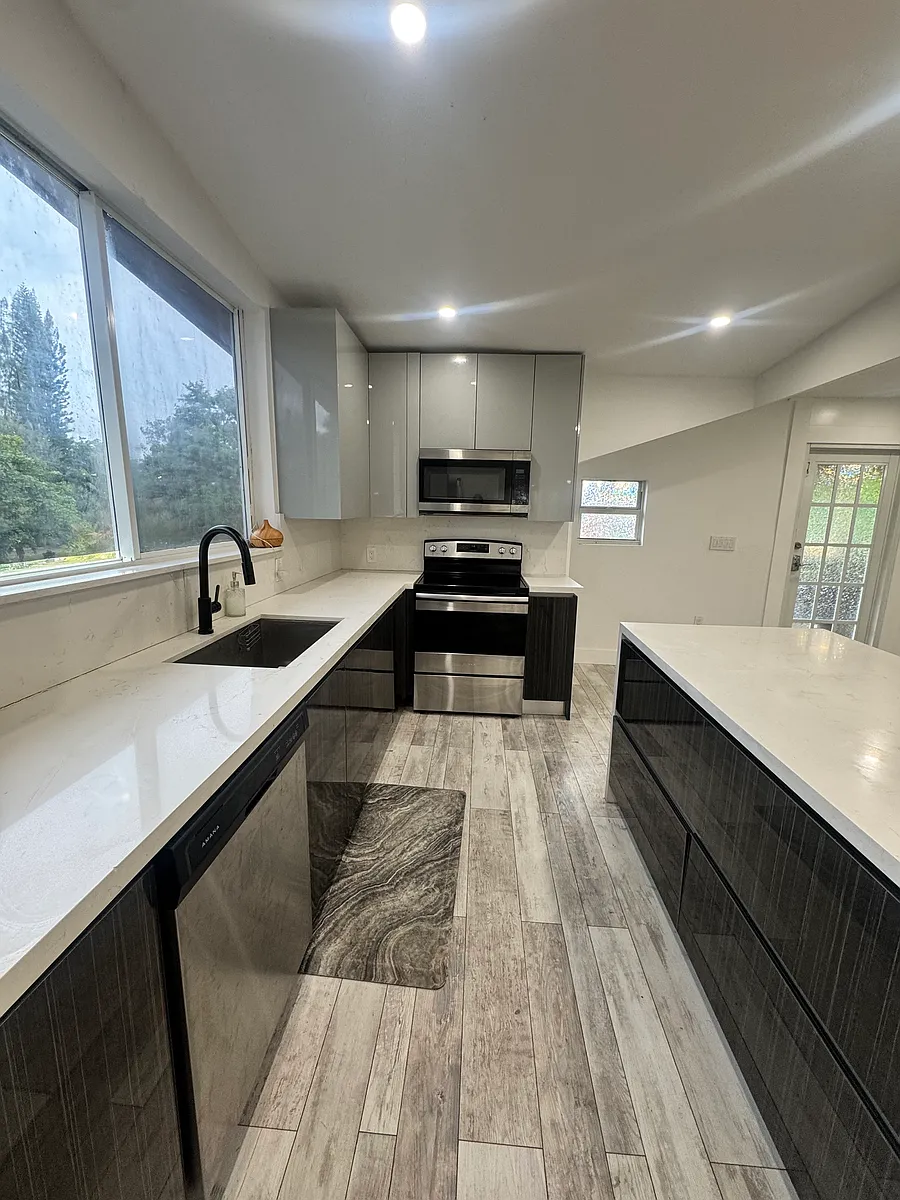 Kitchen - 11450 SW 17th St