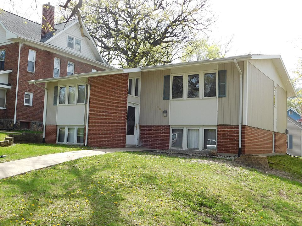 2nd image of 803 17th St SE APT 02