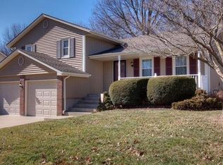 2315 NE 2nd St, Blue Springs, MO 64014