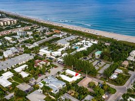 1030 Langer Way, Delray Beach, FL