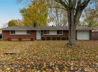 808 Macmillan Dr, Dayton, OH 45426